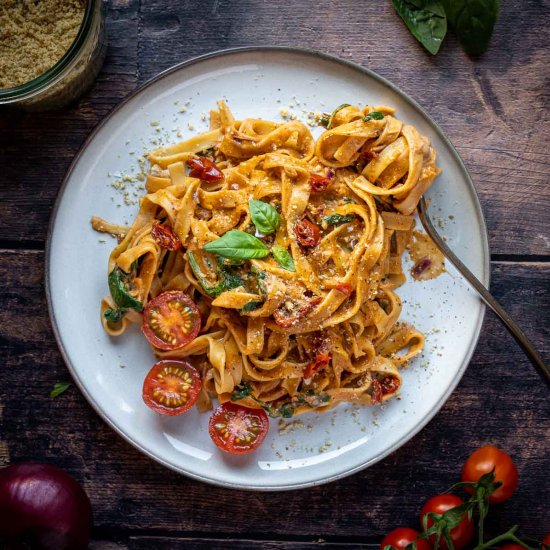 Creamy Christmas Fettuccine Pasta