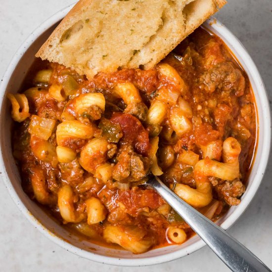 Slow Cooker Goulash with Hamburger