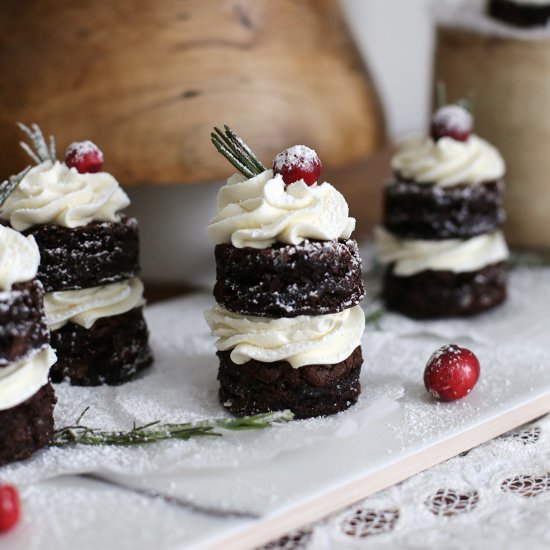 Mini Brownie Cakes