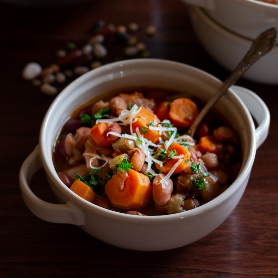 15 Bean Soup (Crock Pot)