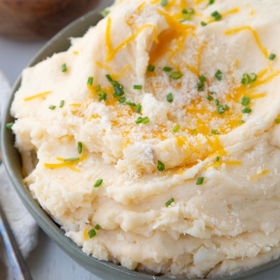 Cheesy Mashed Potatoes