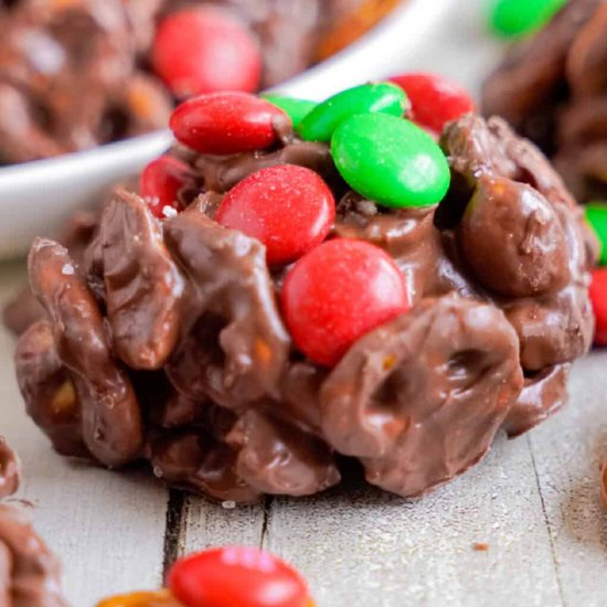 Crockpot Candy (Sweet And Salty!)