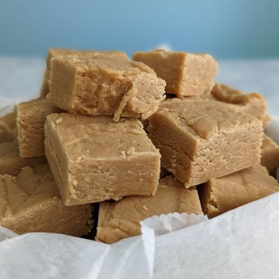 Homemade Peanut Butter Fudge