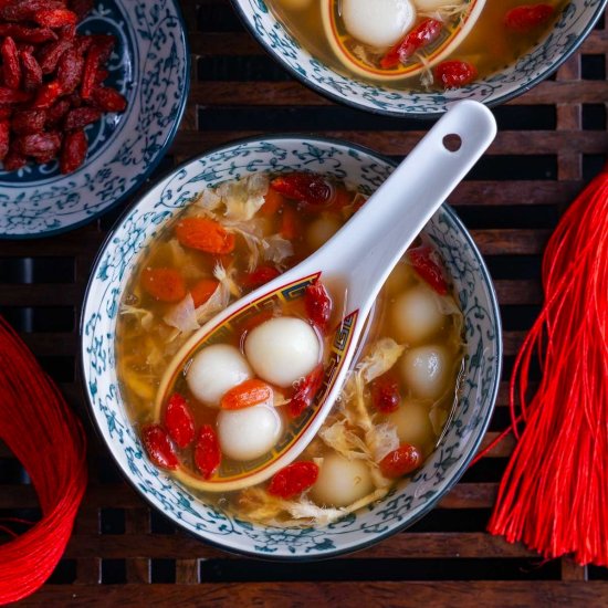 Glutinous Rice Balls in Sweet Soup