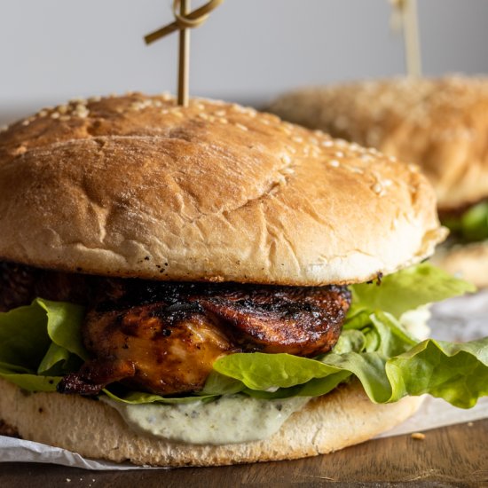 SMOKEY MAPLE GRILLED CHICKEN BURGER