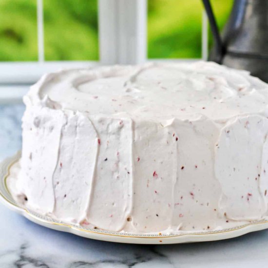 Angel Food Cake w/ Raspberry Cream