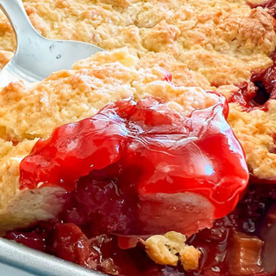 Strawberry Rhubarb Cobbler