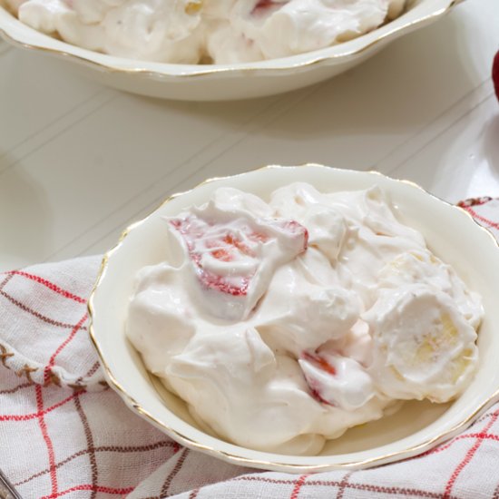 strawberry banana cheesecake salad