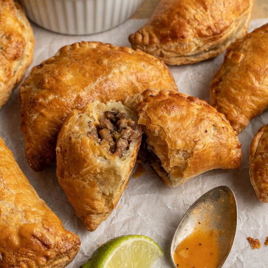 Curry beef empanadas