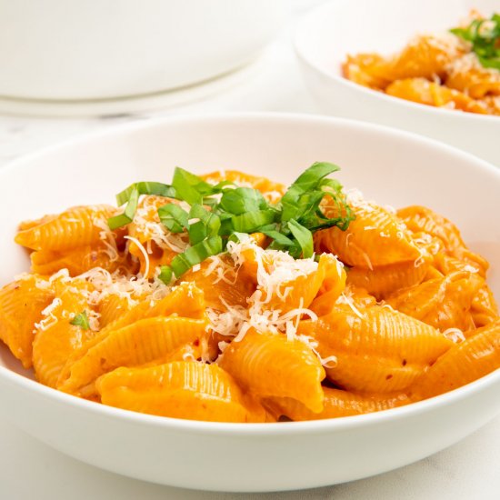 Gigi Hadid Spicy Vodka Pasta