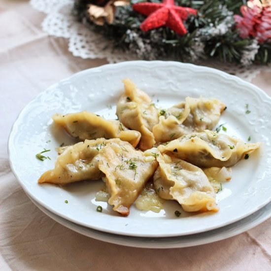 Steamed dumplings with mushrooms