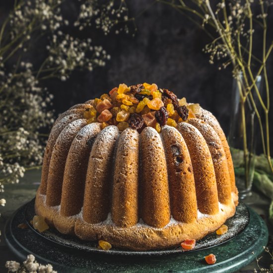 Sourdough kougelhopf