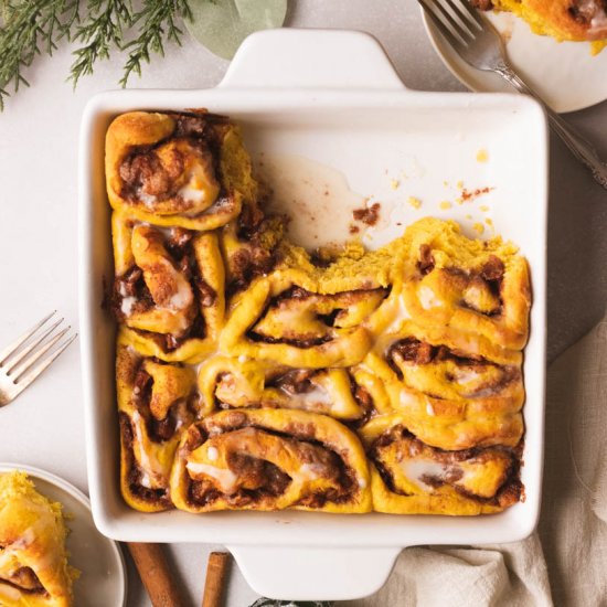 Pumpkin Cinnamon Rolls