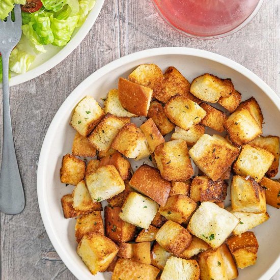 Crispy Air Fryer Croutons