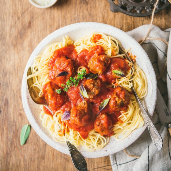 Spaghetti and meatballs