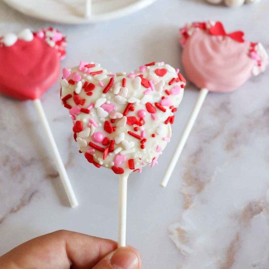 No Bake Valentine Oreo Cake Pops