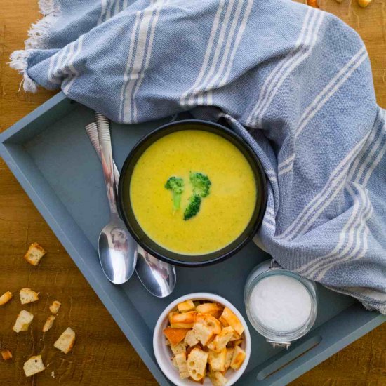 Vegan Broccoli Cheddar Soup