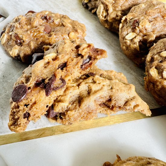 Banana Bread Chocolate Chip Cookies