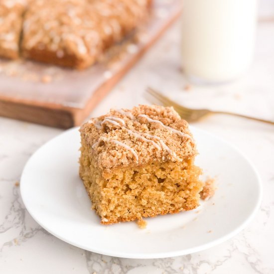 Biscoff Cake with Crumb Topping