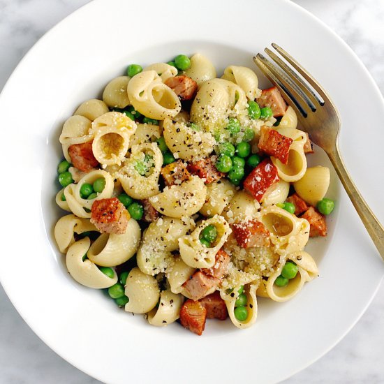 Pasta with Mortadella and Peas