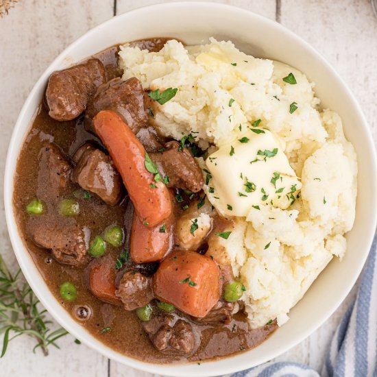 Irish Stew With Mashed Potatoes