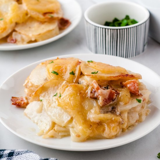 Cheesy Scalloped Potatoes & Bacon