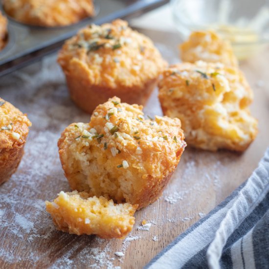 Beer Cheddar Rolls