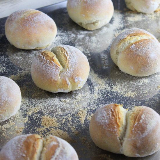 Petit french bread rolls