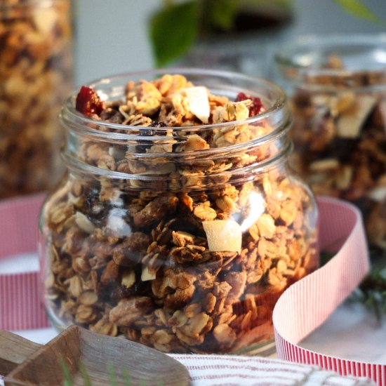 Maple Walnut Granola