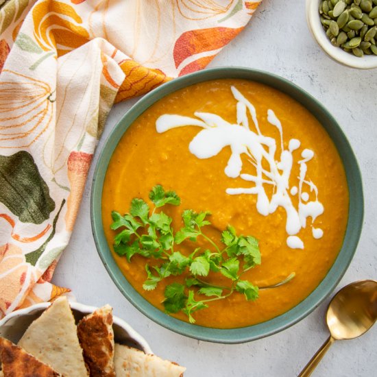 Vegan Pumpkin Curry Soup