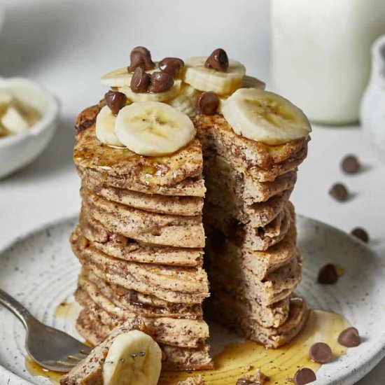 Banana Bread Oatmeal Pancakes