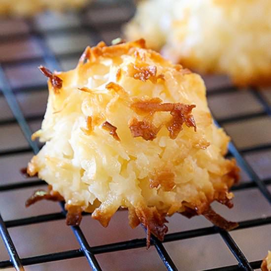 Toasted Coconut Macaroons