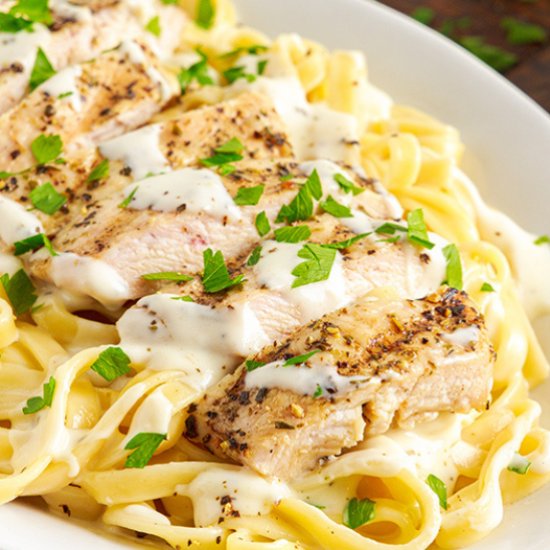 Olive Garden Chicken Alfredo Pasta