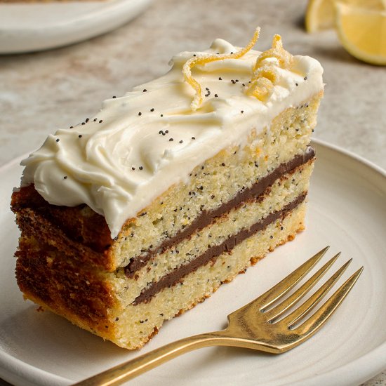 Lemon poppy seed cake