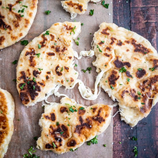 15 Minute Cheesy Stuffed Naan