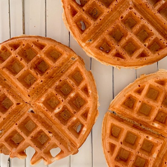 Crispy and Fluffy Yeasted Waffles