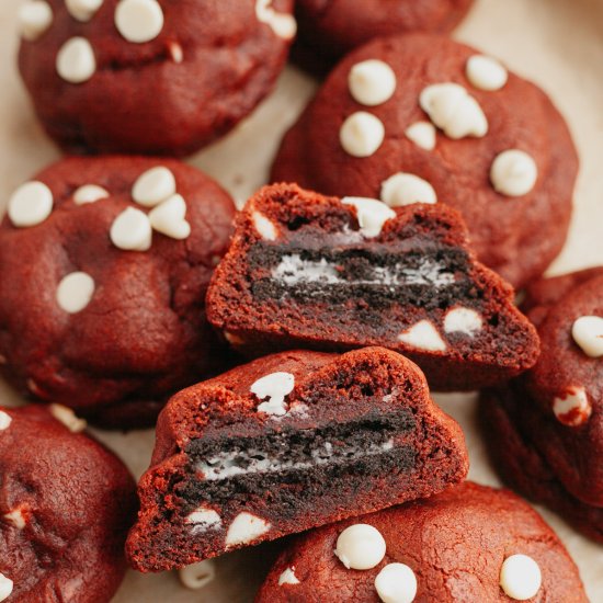 Red Velvet Oreo Cookies