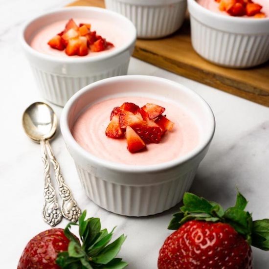 Strawberry mousse