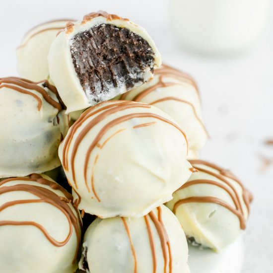 Oreo Snowballs (Gluten Free Option)