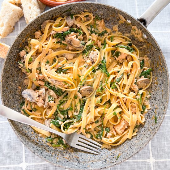 20-Minute Canned Salmon Pasta