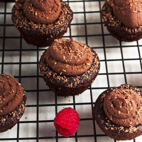 Vegan Valentine Cupcakes