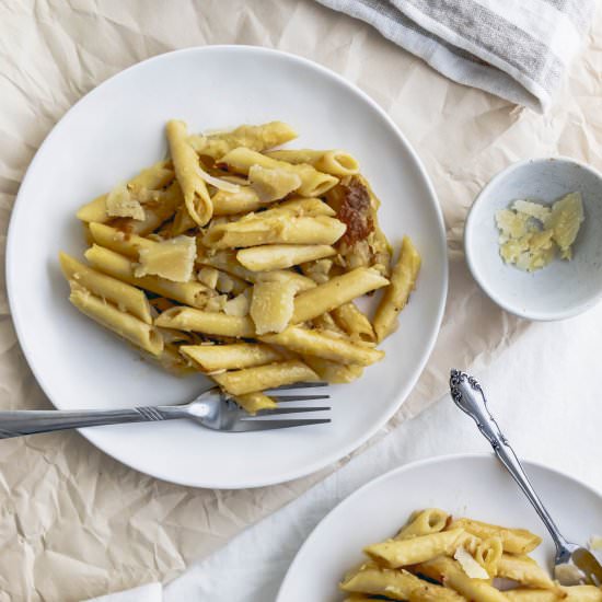 Creamy Leek Pasta (One Pot Recipe)