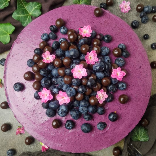 Blueberry chocolate cake (no bake)