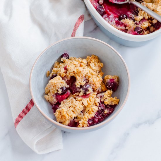 Apple and Blueberry Crumble