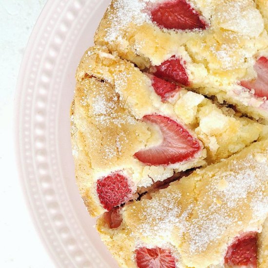 French Strawberry Cake