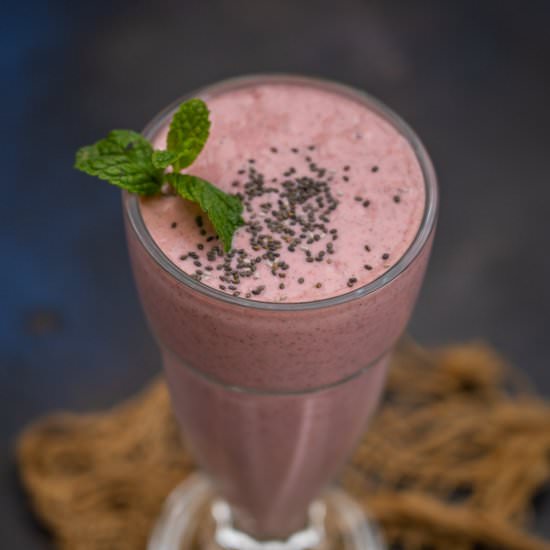 Strawberry Chia Seed Smoothie