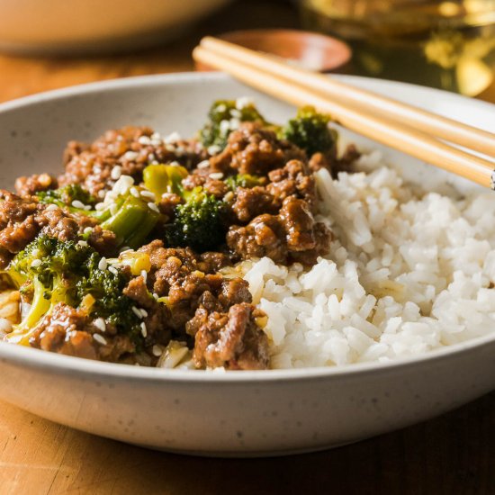 30 Minute Ground Beef and Broccoli