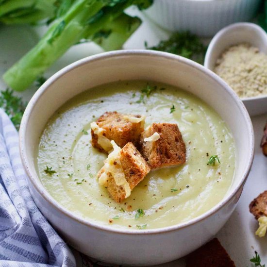 Broccoli Stalk Soup (Vegan)