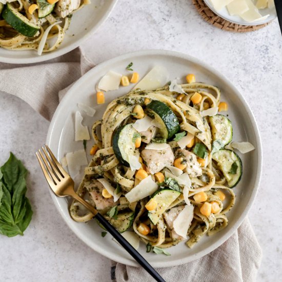 Pesto Pasta with Chicken and Corn