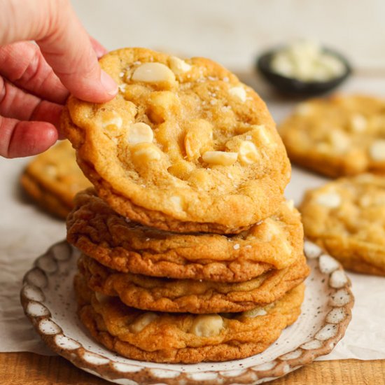 White Chocolate Mac Nut Cookies